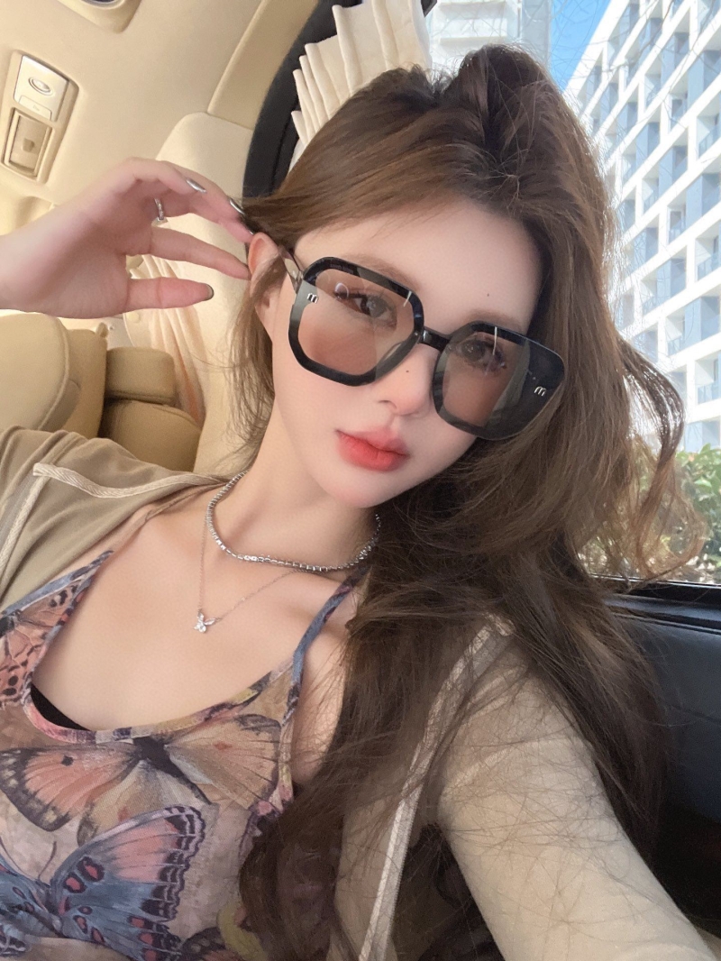 Miu miu Sunglasses